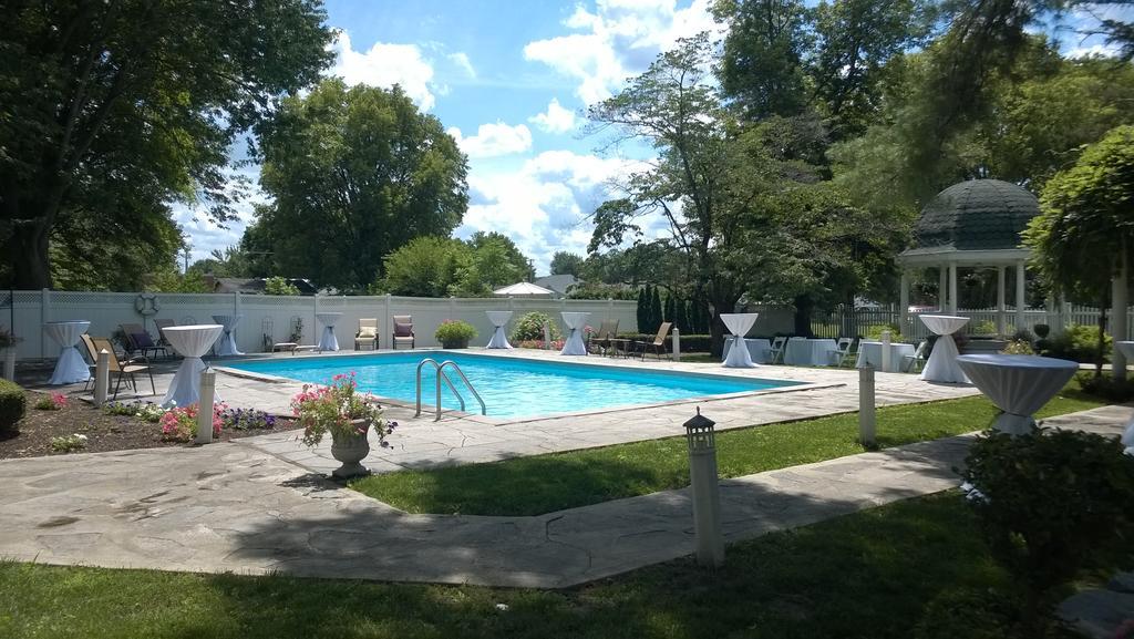 Greene Gables Inn White Hall 외부 사진
